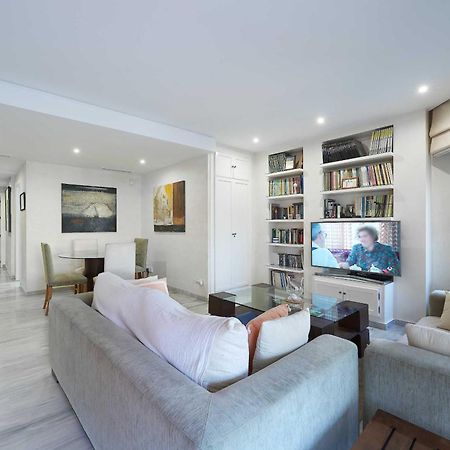 1104 First Line Beach Apartment Golden Beach Pool Марбеля Екстериор снимка
