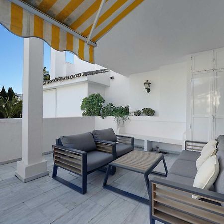 1104 First Line Beach Apartment Golden Beach Pool Марбеля Екстериор снимка